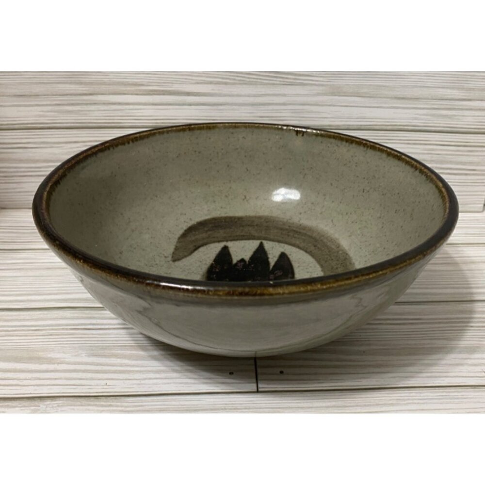 Handcrafted Artisan Pottery Bowl With Earthy Glaze & Abstract Design Light Gray